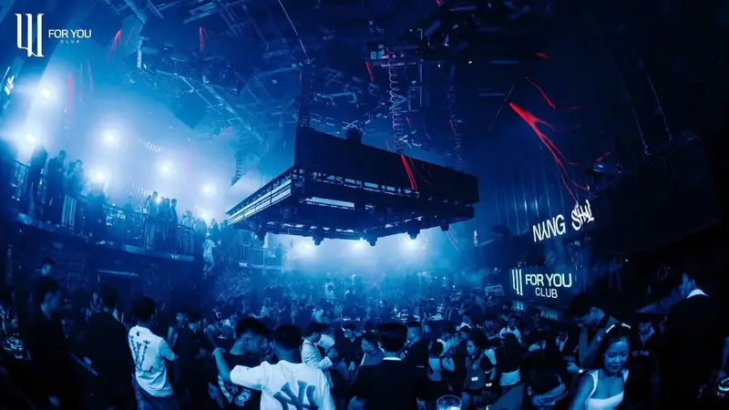 Ánh sáng laser For You Club